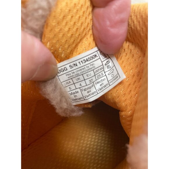 Ugg Highland Hi Boys Colorblock Leather Ankle Boots Size 5 SKU 8409 - Picture 13 of 14